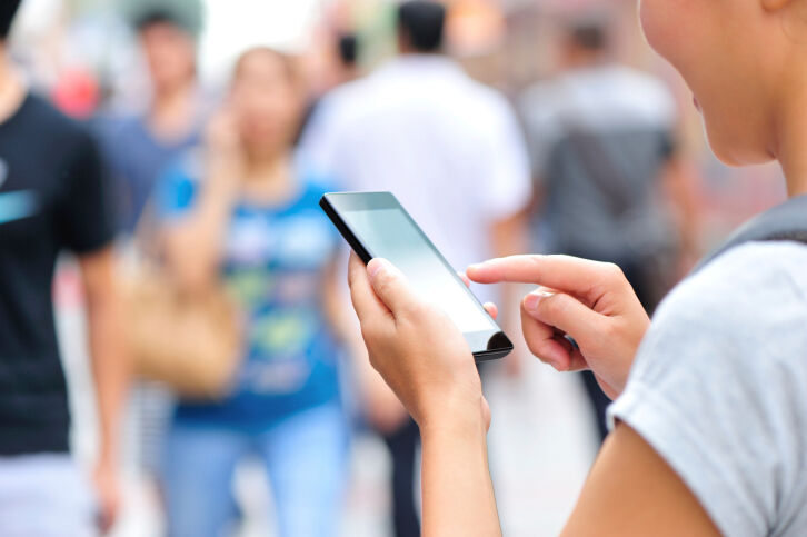 smartphone-reseau-sature