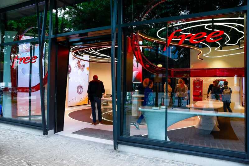 Ce matin, Free annonce une "année record" : c'est l'opérateur français qui recrute le plus de nouveaux abonnés