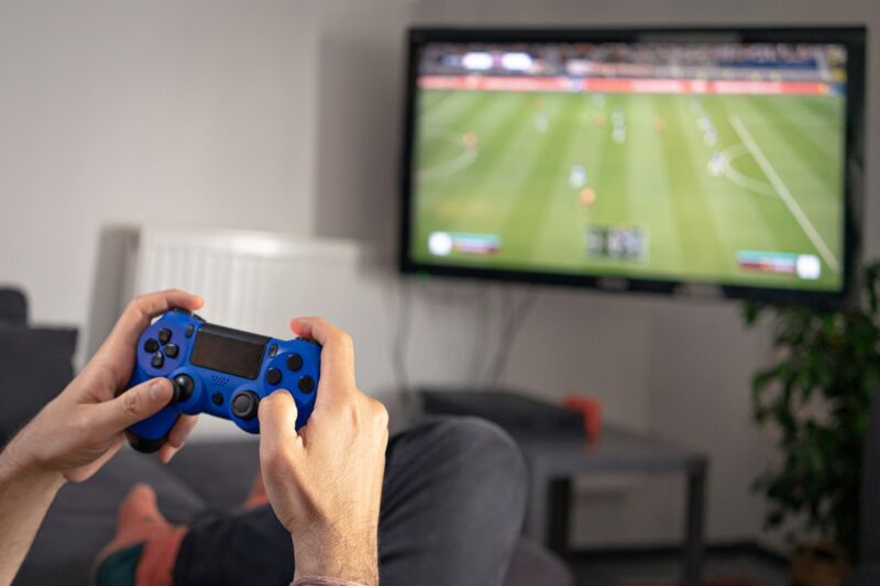 Un bon débit et une latence faible sont nécessaires pour jouer en ligne