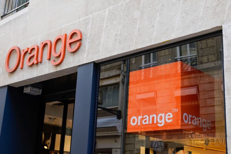 Orange propose de nombreux accessoires.