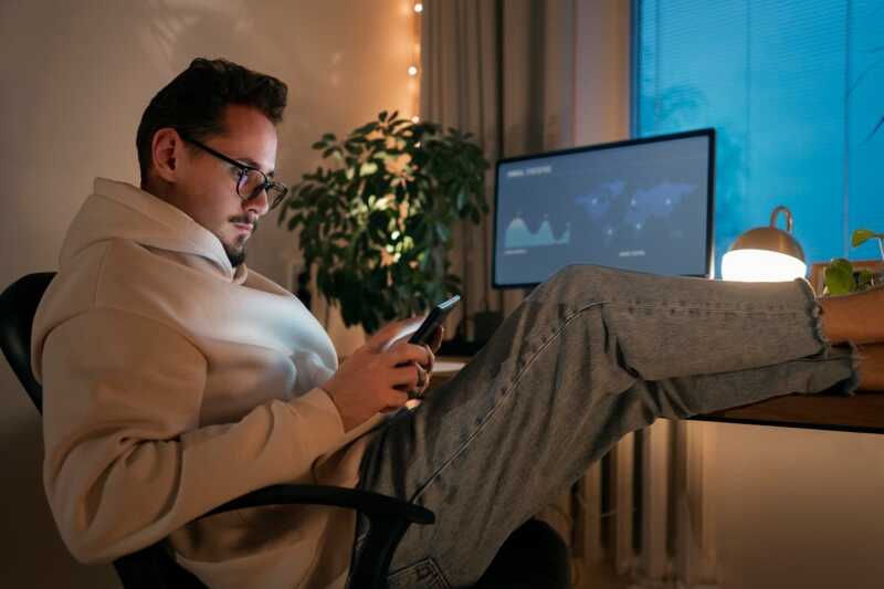     Entre 18 heures et 23 heures, quand le réseau sature, cet opérateur ne faiblit pas et propose de loin la meilleure connexion internet
