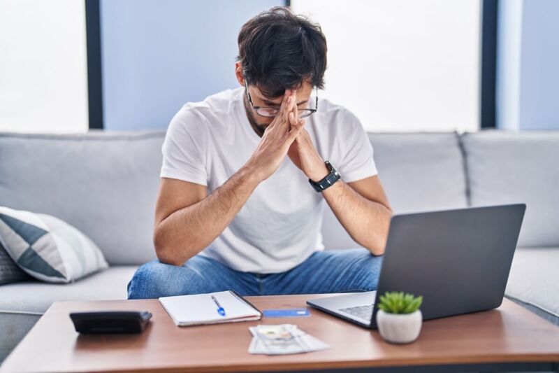 Plusieurs choses peuvent expliquer une fibre lente comme le multi-usages ou un mauvais branchement.