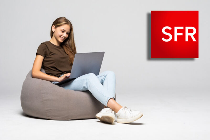 SFR permet d'obtenir une box et un forfait à prix réduit.