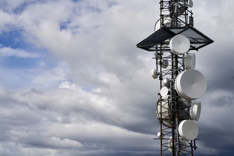 Antenne 4G ou 5G pour réseau mobile