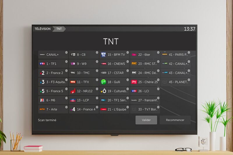 Les chaînes de la TNT sur une TV connectée