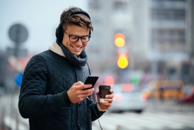     À moins de 15€/mois, découvrez l'opérateur qui est le plus généreux en gigas en 5G
