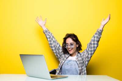     Souscrivez maintenant et payez seulement dans quatre mois : ce VPN premium affole la concurrence avec sa promo

