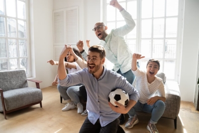     Cette box internet est la seule qui vous permette de regarder la Ligue des Champions gratuitement
