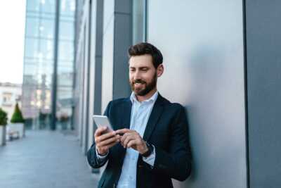     Les meilleurs forfaits mobile pro en 2026
