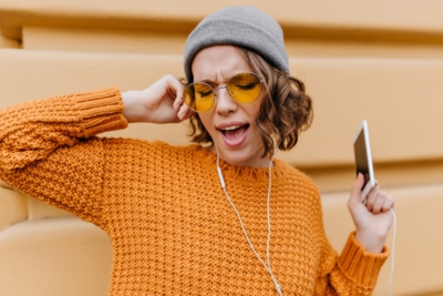     Une remise de 50% sur votre forfait et la carte SIM offerte : cet opérateur frappe fort pour la nouvelle année
