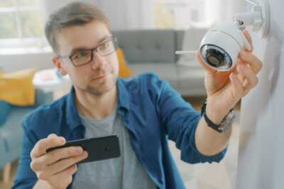     Caméras et sonnettes Arlo : guide d'achat, prix et avis
