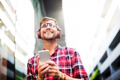     Simplicité, efficacité et prix mini : les trois points forts du VPN n°1 en France
