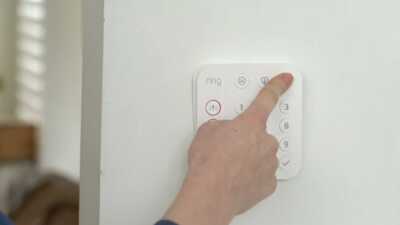     Fin des soldes : l'excellent kit Ring Alarm devient ultra abordable à moins de 180€
