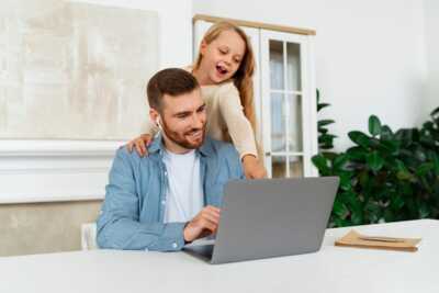     L'ADSL disparaît petit à petit... c'est le moment de passer à la fibre pour garder sa connexion internet
