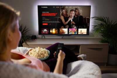     La Livebox Max peut-elle rivaliser avec la Freebox Ultra ? Depuis son augmentation de débit, la question se pose sérieusement.
