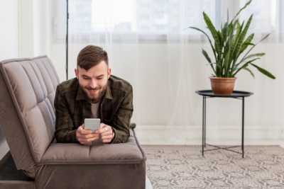     Avec RED by SFR : moins de 30€ pour avoir la fibre et la 5G
