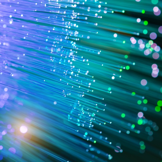     Très haut débit : les collectivités tapent du poing sur la table
