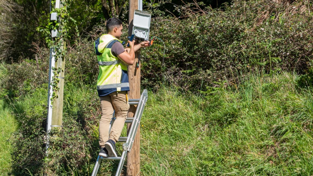    Fibre optique : vers une hausse inévitable du prix de votre abonnement en zones rurales ?

