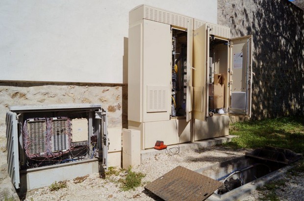     Fin du réseau cuivre : embrouilles sur le prix de l'ADSL
