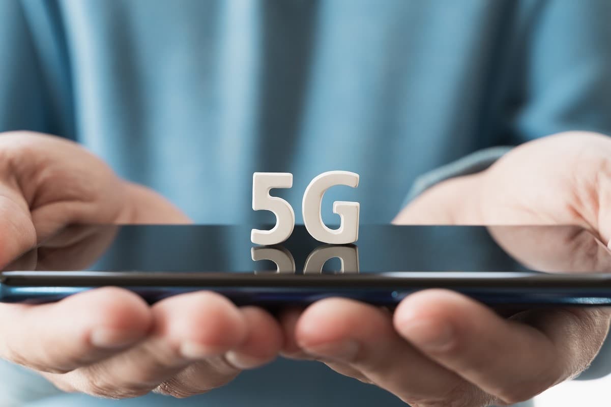     La 5G est-elle disponible à votre adresse ? Si oui, ces trois offres sont faites pour vous
