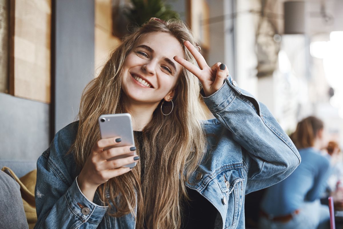     Free Mobile : que vaut son forfait Black Friday comparé à la concurrence ?
