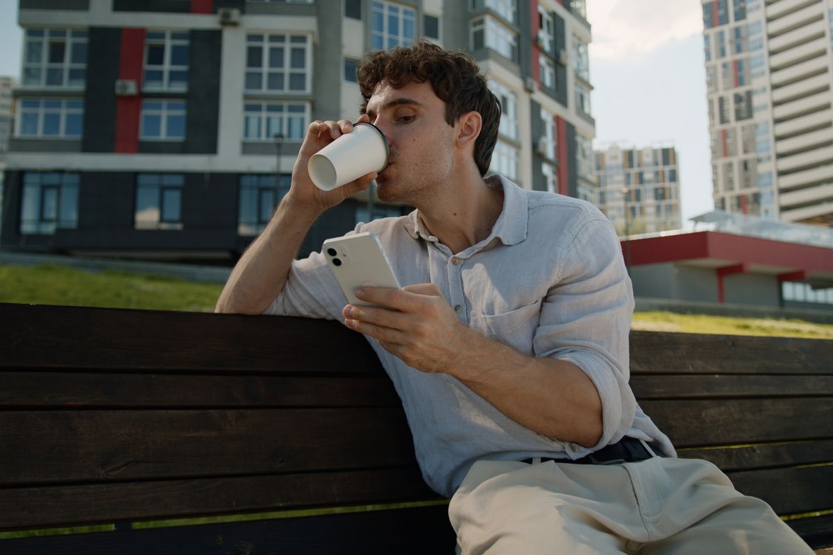     Cet opérateur ne fait pas beaucoup parler de lui mais ça ne l'empêche pas de proposer la 5G à prix cassé (avec la SIM offerte)
