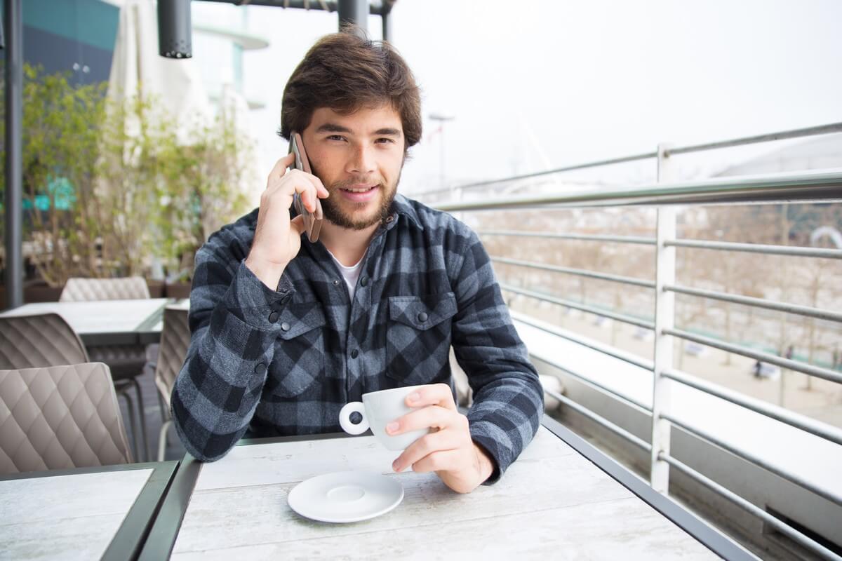     Ce forfait mobile est imbattable : voici l'astuce pour avoir 100 Go pour le prix d'un café
