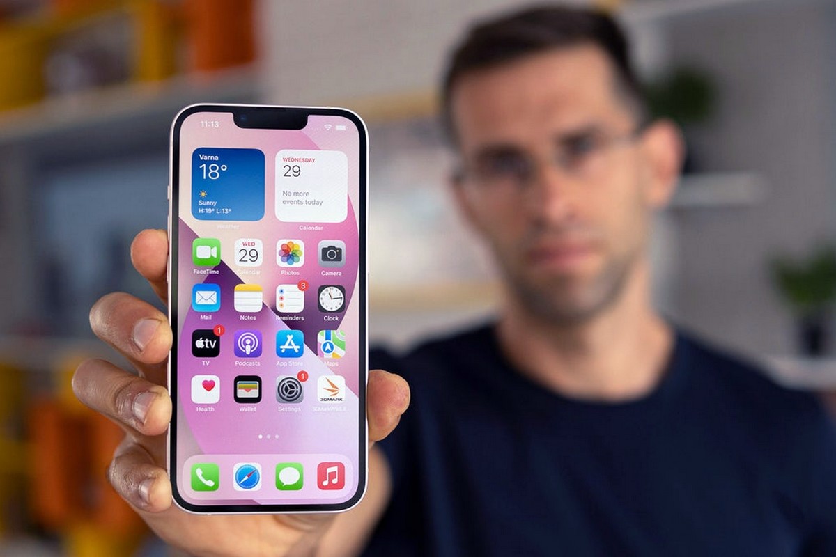     Nouveau chez RED : l'iPhone 13 neuf à prix jamais vu avec ce forfait 5G sans engagement
