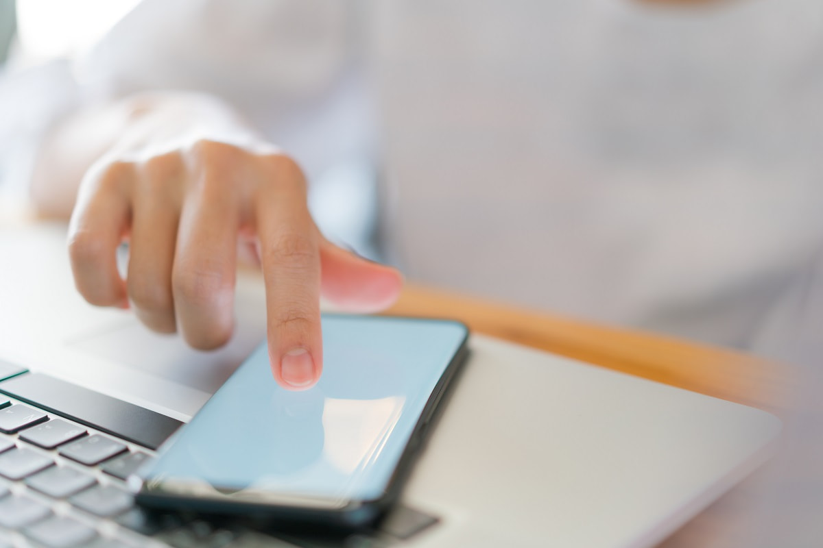     Les Français payent-ils les gigas de leur forfait mobile au prix fort ?
