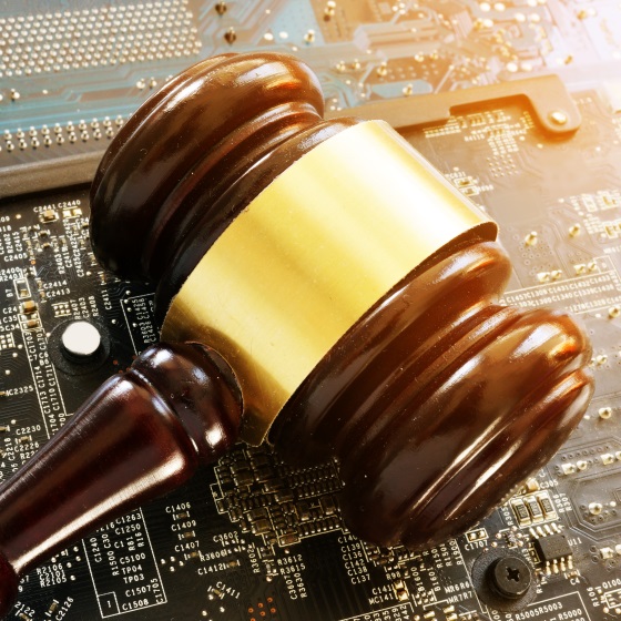     Accès au réseau fibre : Orange joue et perd face à l'Arcep (et à Free)
