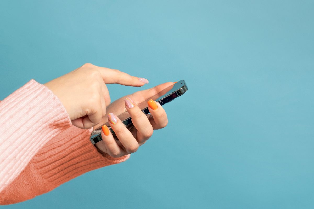     C'est officiel : les abonnés de cet opérateur vont basculer du réseau SFR vers le réseau Bouygues Telecom
