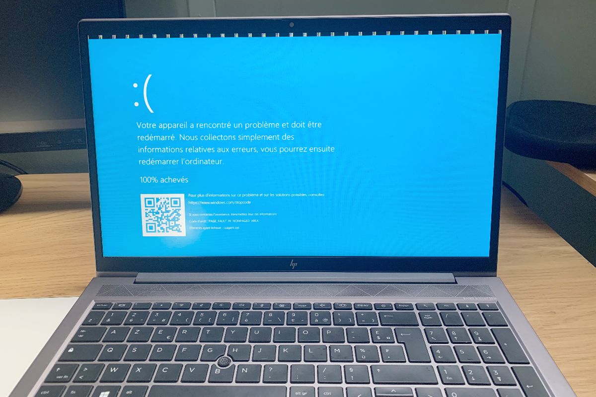     Ecran bleu et message d'erreur : une panne informatique mondiale touche les entreprises et les particuliers
