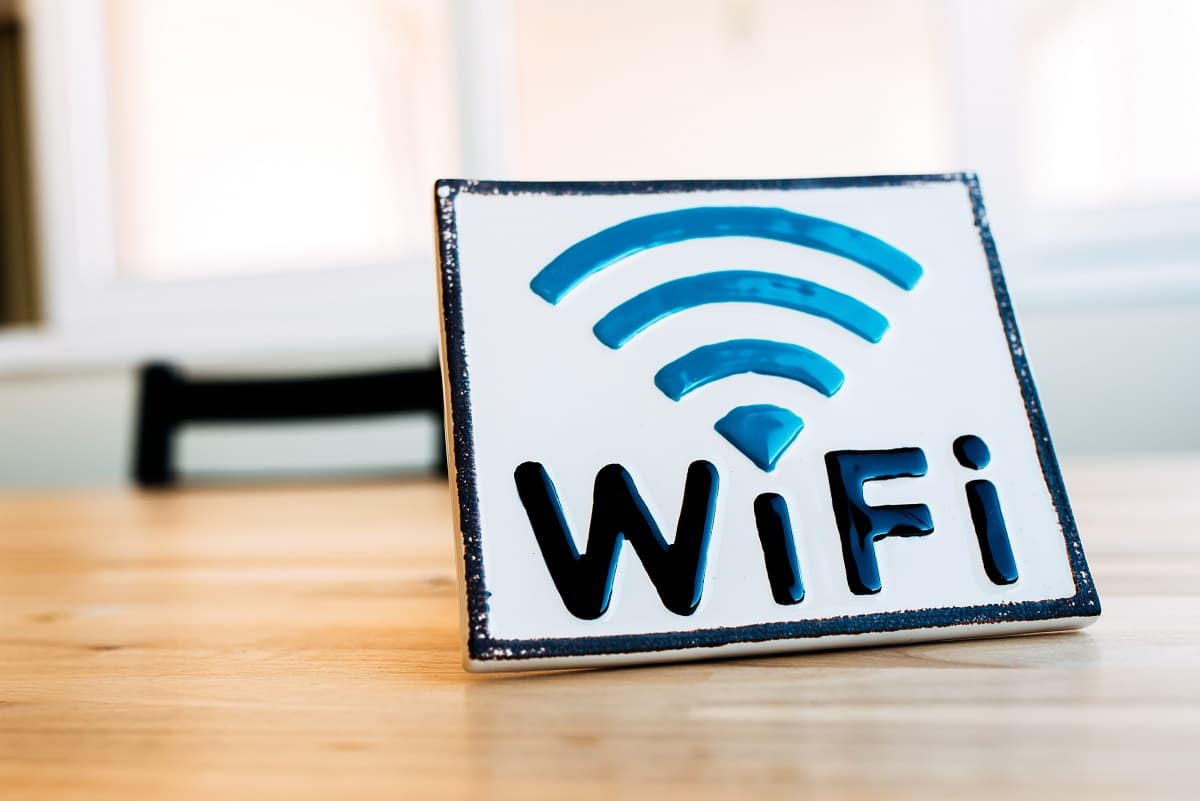     Wi-Fi : tout ce que vous devez savoir sur le réseau sans-fil qui vous sert au quotidien !
