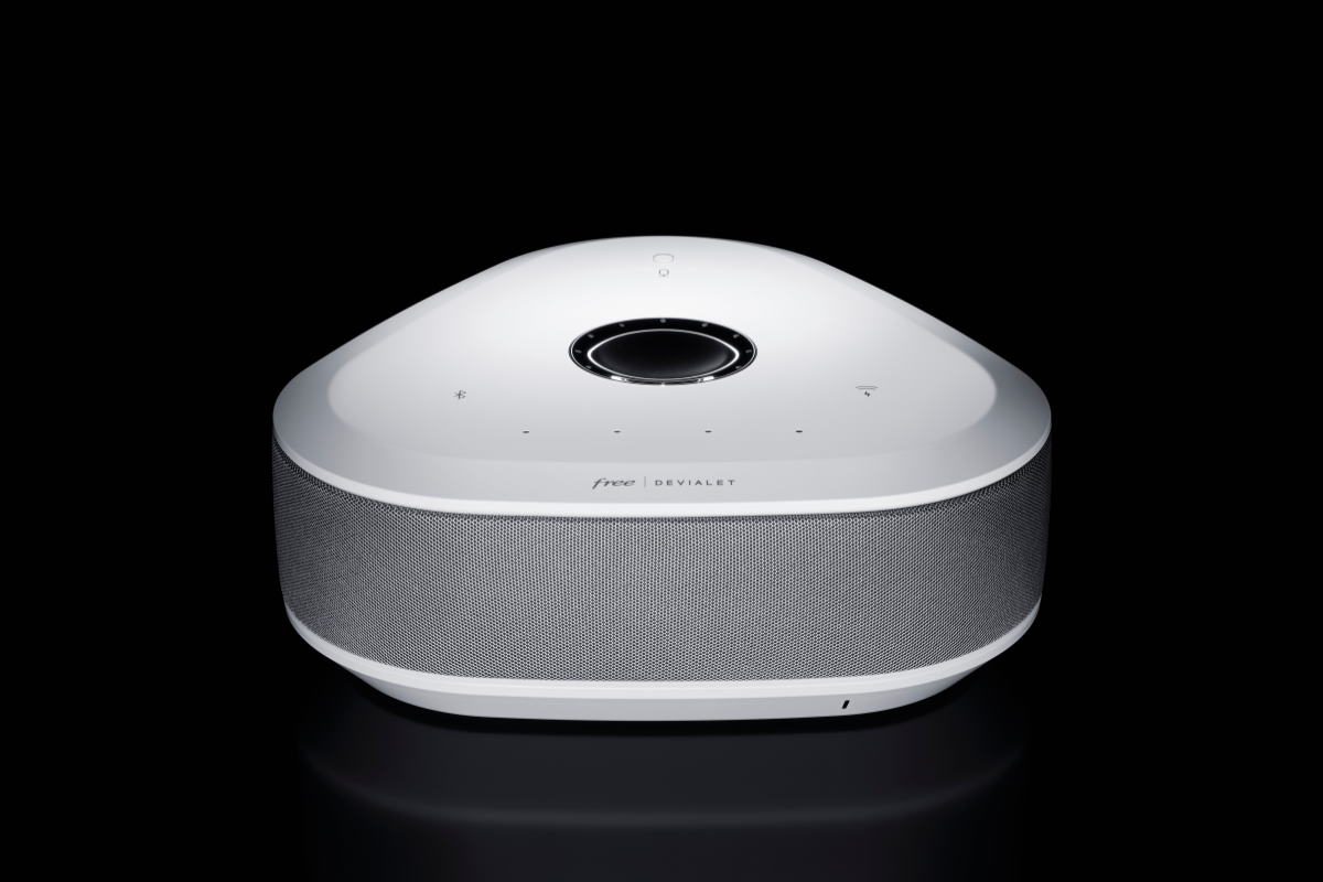     Free surprend tout le monde et retire le Player Devialet de ses offres Freebox
