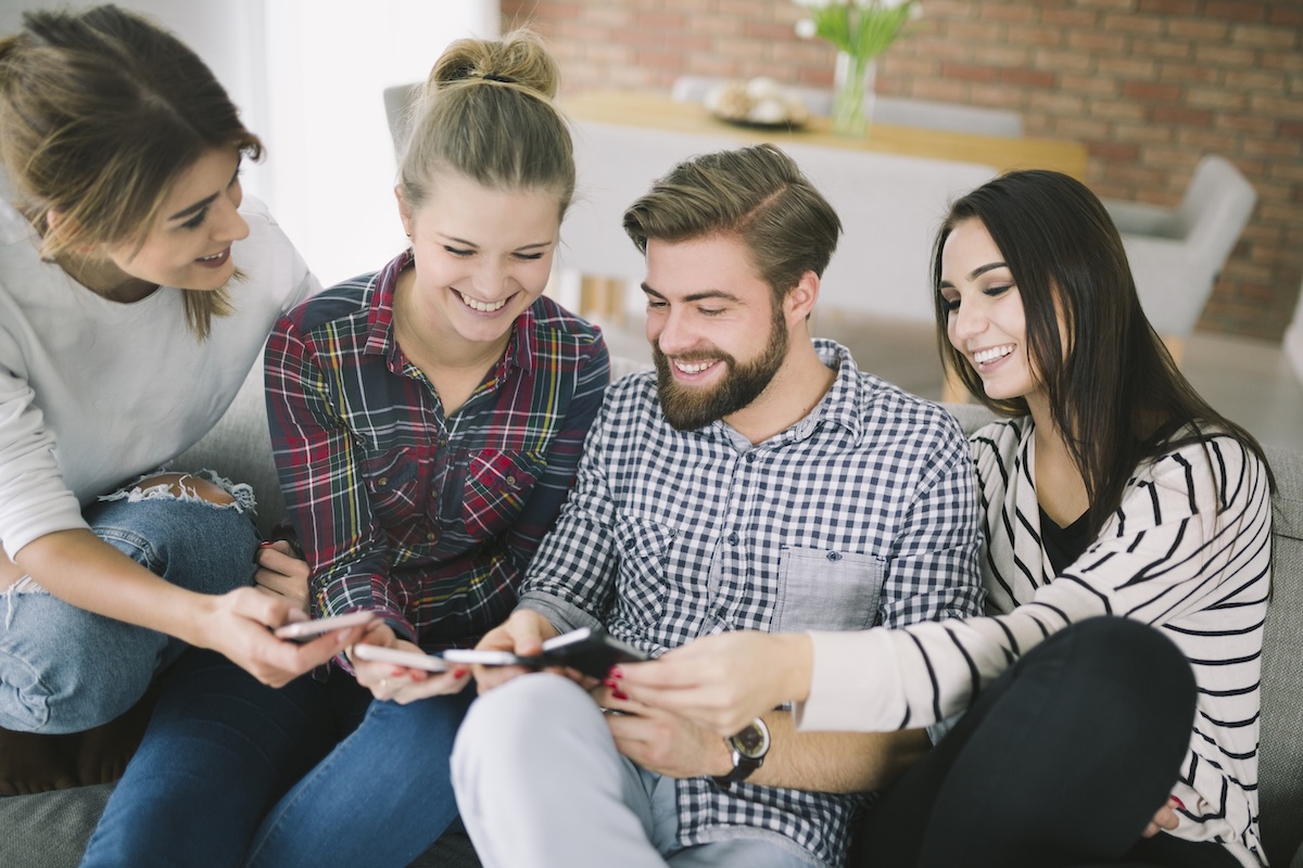     Parrainez vos amis et obtenez jusqu'à trois mois d'abonnement gratuits avec CyberGhost
