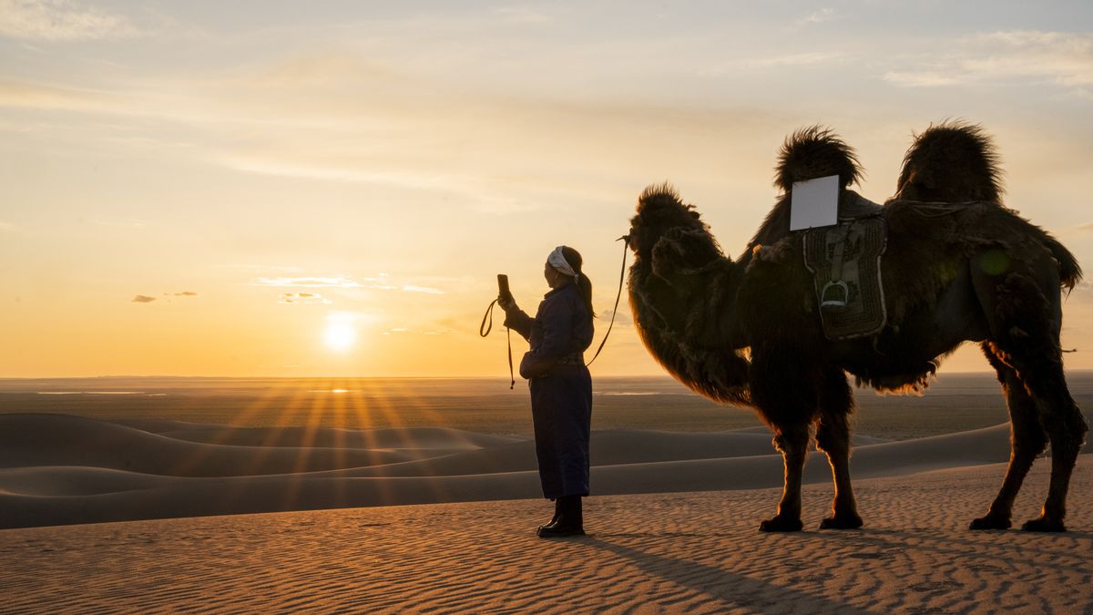     Starlink change passe le cap des 10 000 satellites... et change ses offres
