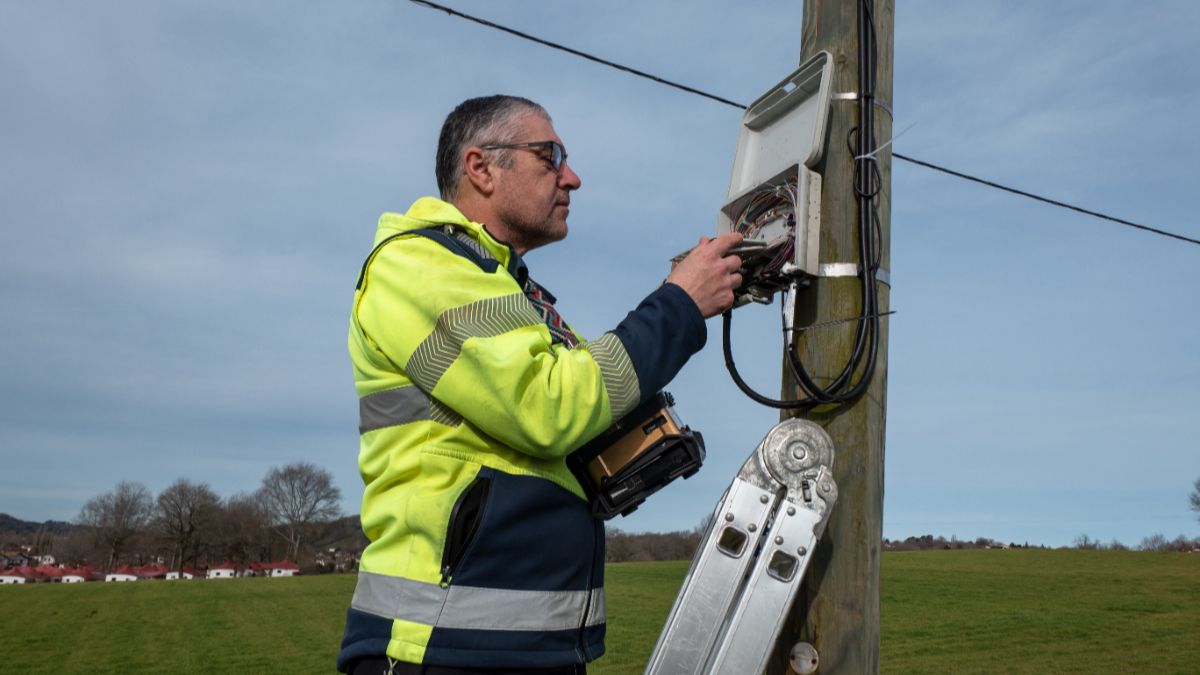     Pannes fibre : la situation s'améliore, sauf pour cet opérateur qui reste le mauvais élève.
