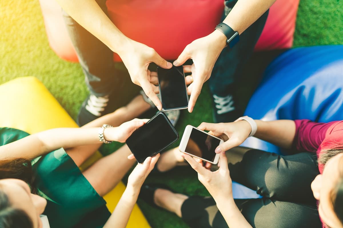     Orange, Bouygues Telecom et SFR proposent trois offres à moins de 10€ grâce à leurs filiales low-cost !
