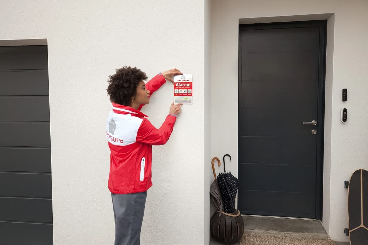     Protégez-vous des cambriolages et profitez d'une remise de 500€ sur votre alarme Verisure
