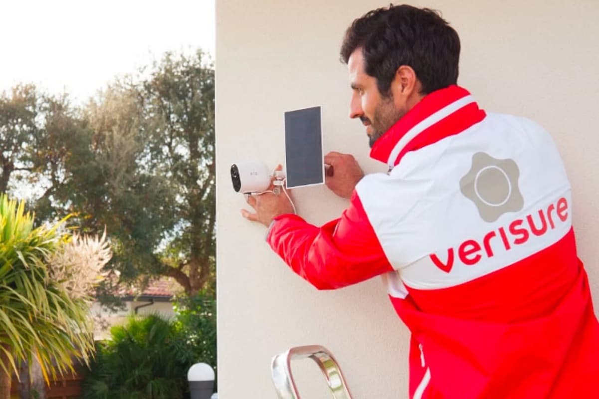     Qui dit nouvelle année, dit nouvelle offre ! Bénéficiez d'une remise de 200€ sur votre alarme chez le fournisseur N°1
